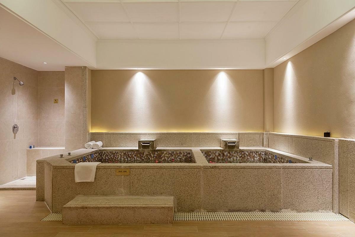 Royal Seaside Hotel And Hot Springs Hsziamen Kültér fotó